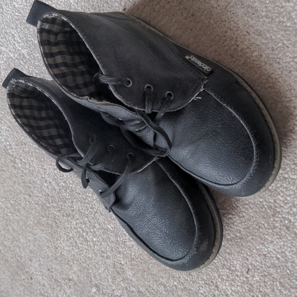 6/$20 Boys shoes (sz 13.5) - Picture 2 of 10